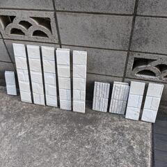 サイディングボードと小さいのもありますの画像