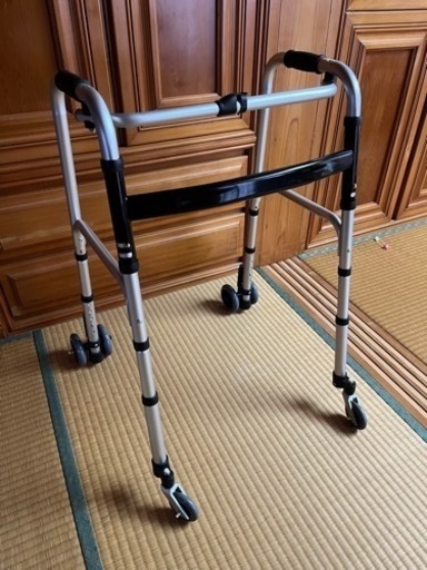 決まりました！歩行補助器（ウォーカー）