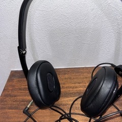 SONY〜MDR-MDR-NC40 ノイズキャンセリングヘッドホンの画像