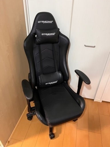 ゲーミングチェア　GTRACING ブラック　オットマン付き