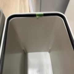ゴミ箱の画像