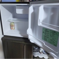 46L小型冷蔵庫(冷凍室付き)の画像