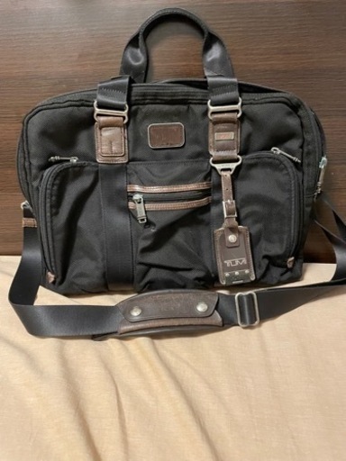 TUMIビジネスバッグ