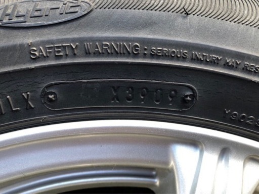 スタッドレスタイヤ 4本セット　185/65R15 