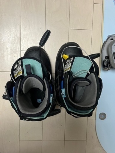【交渉中です】レディース⭐️Burton⭐️スノーボード一式　ボード、ビンディング、ブーツ、バッグ4点セット