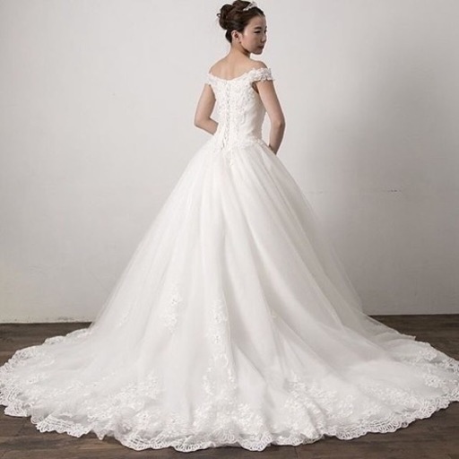 一回着用 ウェディングドレス インナー(上)とウエスト拡張フックお付け