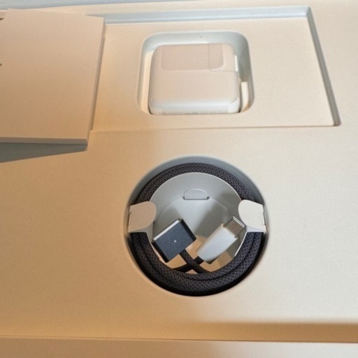 MacBookAir M2 8GB 256GB 13インチ　ミッドナイト