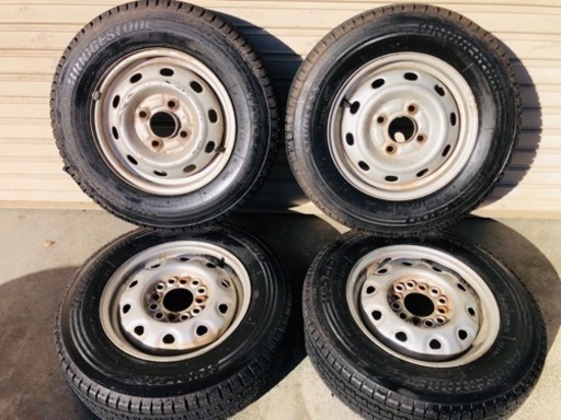 冬タイヤ 145R12 LT軽自動車用ブリヂストン製スタッドレス 4本組