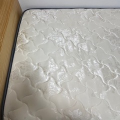 シングルベッドマットレスの画像