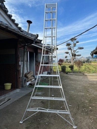?決定　ハセガワ　アルミ製 三脚脚立　2連梯子とセットで9000円