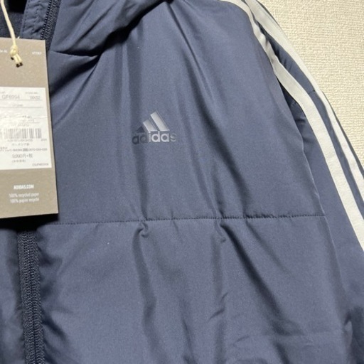 新品未使用　adidasジャンパー
