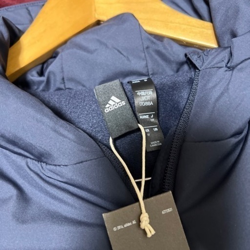 新品未使用　adidasジャンパー