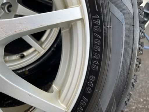 22年製　ヨコハマ　アイスガード175/65/R15 スタッドレス