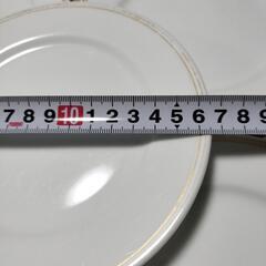 🍖宴会等の取皿に！　ロイヤルクラウン取皿　16.5㌢　白金縁　1枚40円　140枚あり好きな枚数購入可能　数に限りがありますの画像
