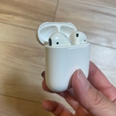 【AirPods】第二世代_使用済み_状態◯の画像
