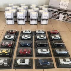 新品、アウディ Audi アウディミニカー R8LMS ミニカー...