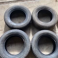 スタッドレスタイヤ　4本セット　175/70 R13 の画像