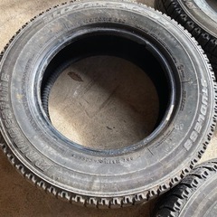 スタッドレスタイヤ　4本セット　175/70 R13 の画像