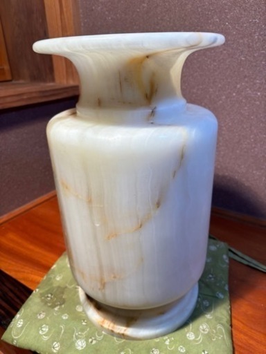 総大理石　高さ46㎝・花瓶・壺・傘立て