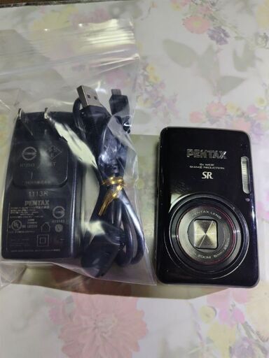 PENTAXデジタルカメラ　optic S1　2011年製