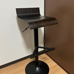 カウンターチェアの画像