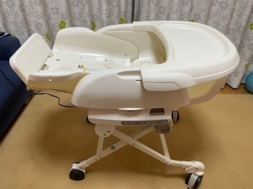(電動ハイローチェア)コンビ　ルシエス　オートスイング