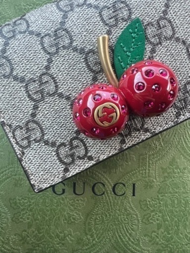 GUCCI グッチ GG supreme チェリー 二つ折り財布