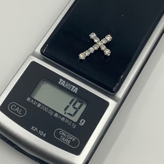 K18WG ダイヤモンドクロス ペンダントトップ 1.9g 1ct