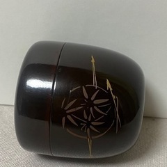 骨董品　茶道具 輪島塗　伝統品　茶入 木製中棗 棗　菊と竹蒔絵の画像