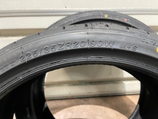 MAXTREEK TYRES(アジア製タイヤ)未使用に近い