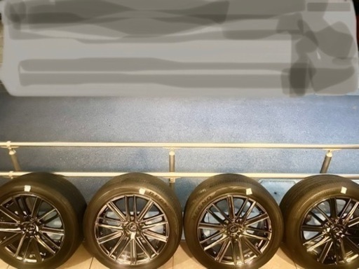 超美品✨ 18インチタイヤホイールセット‼️