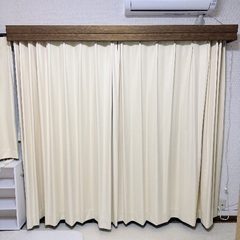 ０円で一級遮光カーテンお譲りします。