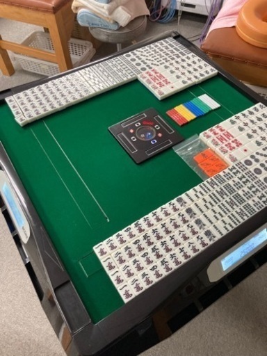 ほぼ新品　全自動麻雀卓　スリムスコア33 点数表示付き　早い者勝ち！