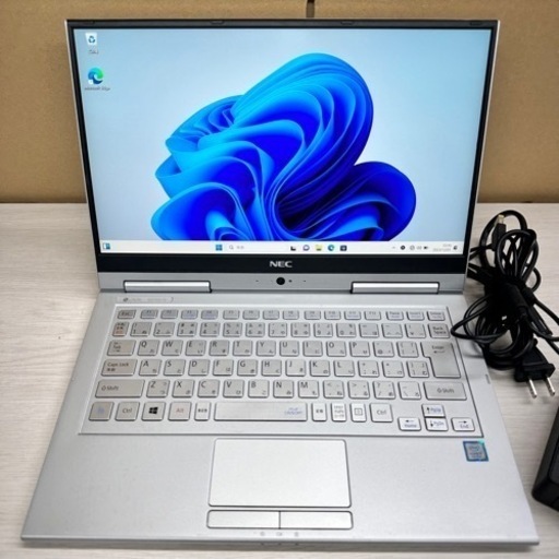 NEC LAVIE Windows 11Home 7世代 Core i5-7200U 8GB SSD256GB Office付き タッ