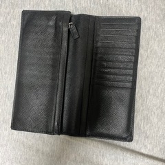 PRADA長財布　黒の画像