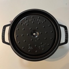 新品未使用 ストウブ ラウンドココット 20cm シャイニーブラック