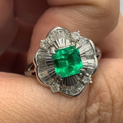 Pt900 エメラルドリング　ダイヤモンドリング　6.6g 0.99ct 0.66ct
