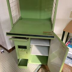 ★スチール製★キッチン収納庫・ライスストッカー付★　電子レンジ・炊飯器収納可能の画像