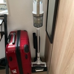 【美品】アイリスオーヤマ　コードレス掃除機