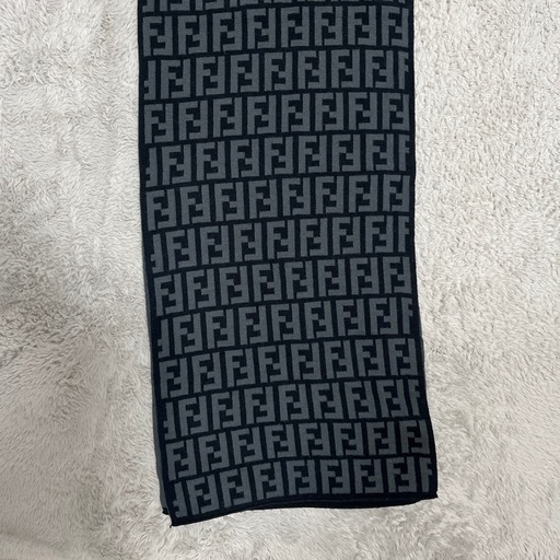 FENDI 正規品　マフラー