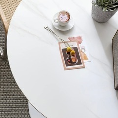 【新品】 大理石風の円形テーブルの画像