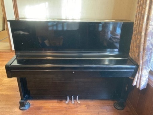 値下げしました　
YAMAHAアップライトピアノをお譲りします