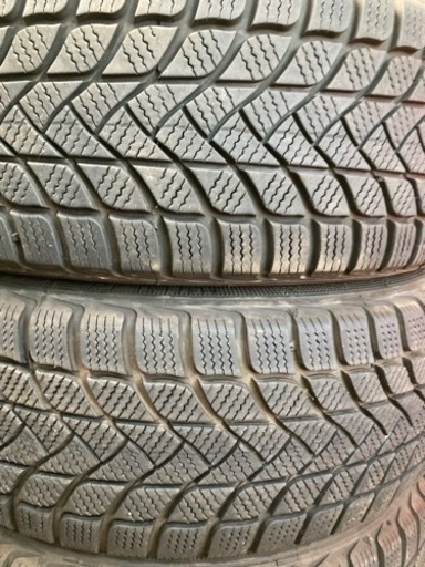 新しいです　スタッドレスタイヤ　16インチ