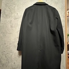 ブラック　ビジネス　カジュアル　コートの画像