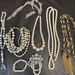 パールのネックレスやブレスレット取り引き中