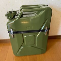 新品★スロバキア生まれの「Jerry Can Bar Box 1...