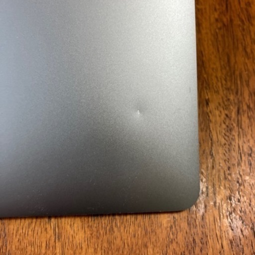 【キズあり】MACBOOK AIR 13 A1932 【箱なし】