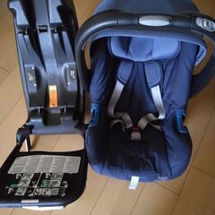 Britax カーシート　ベース付　トラベルシステム