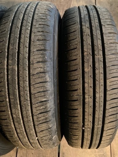 175/70-14、新品普通タイヤ、ホイール&キャップ付き
