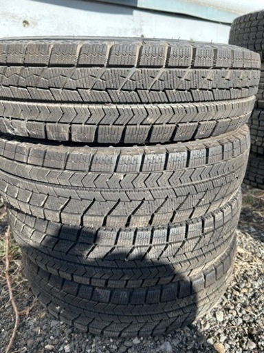 BRIDGESTONE  ブリヂストン　BLIZZAK VRX  スタッドレス　4本　タイヤのみ